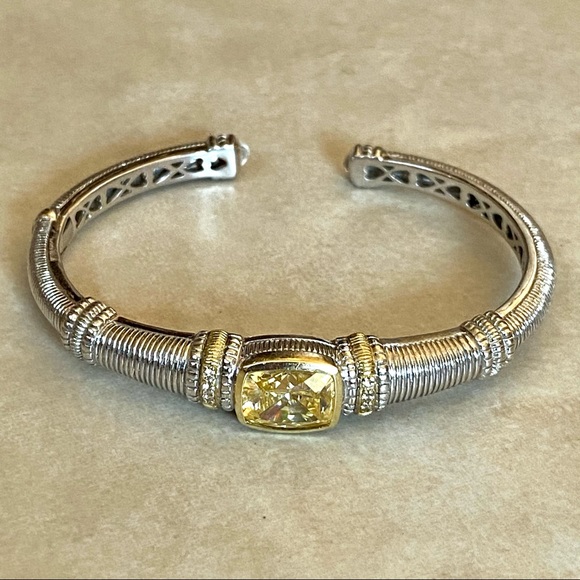 Judith Ripka Canary Diamond Cuff Bracelet - Picture 4 of 16